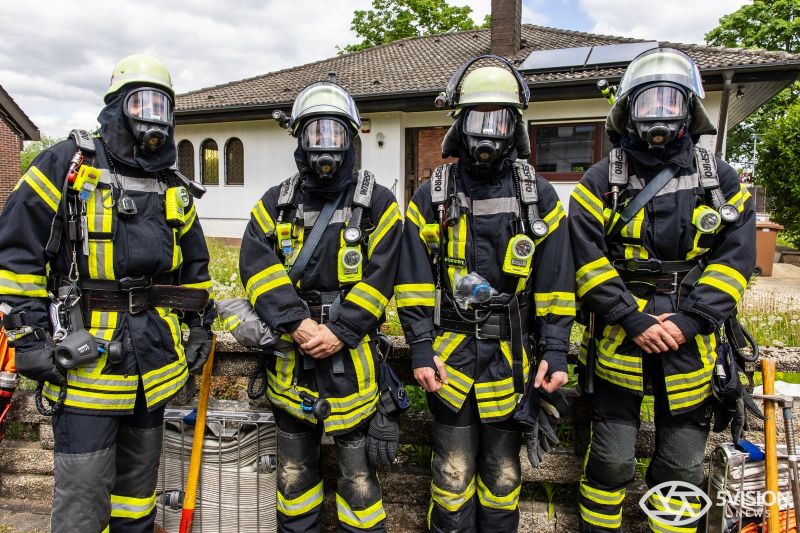 F 2 - Wohnungsbrand, Rauchentwicklung F 2 - Wohnungsbrand, Rauchentwicklung